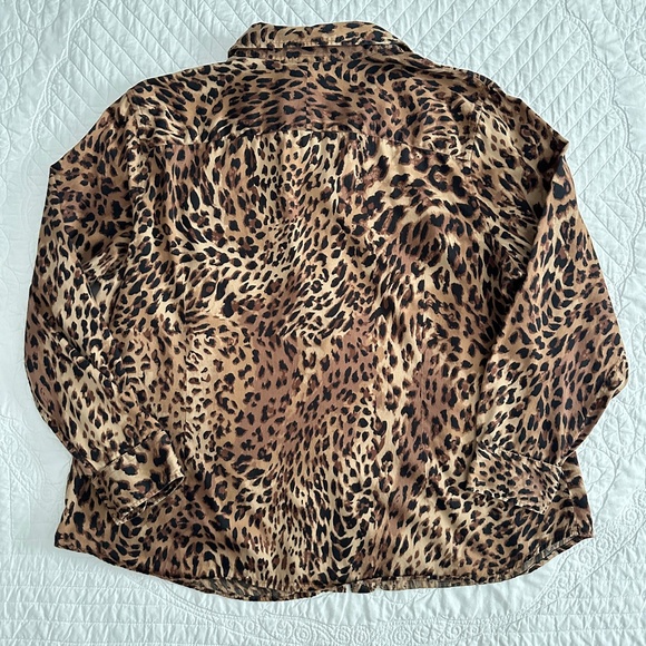 Chaps Cheetah Leopard Animal Print Button Down Blouse Shirt 2X - Picture 9 of 10